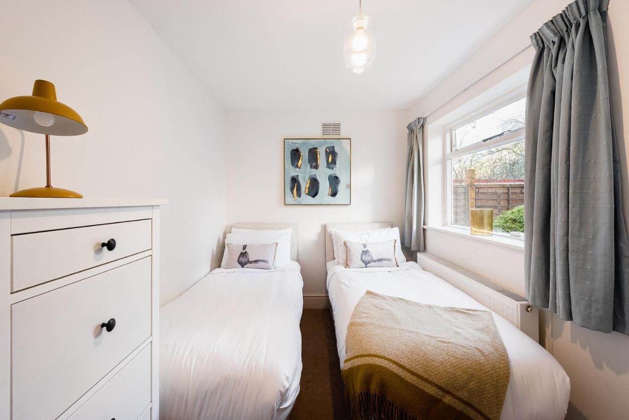 Heart Of Ealing Apartment With Garden Londres Exterior foto