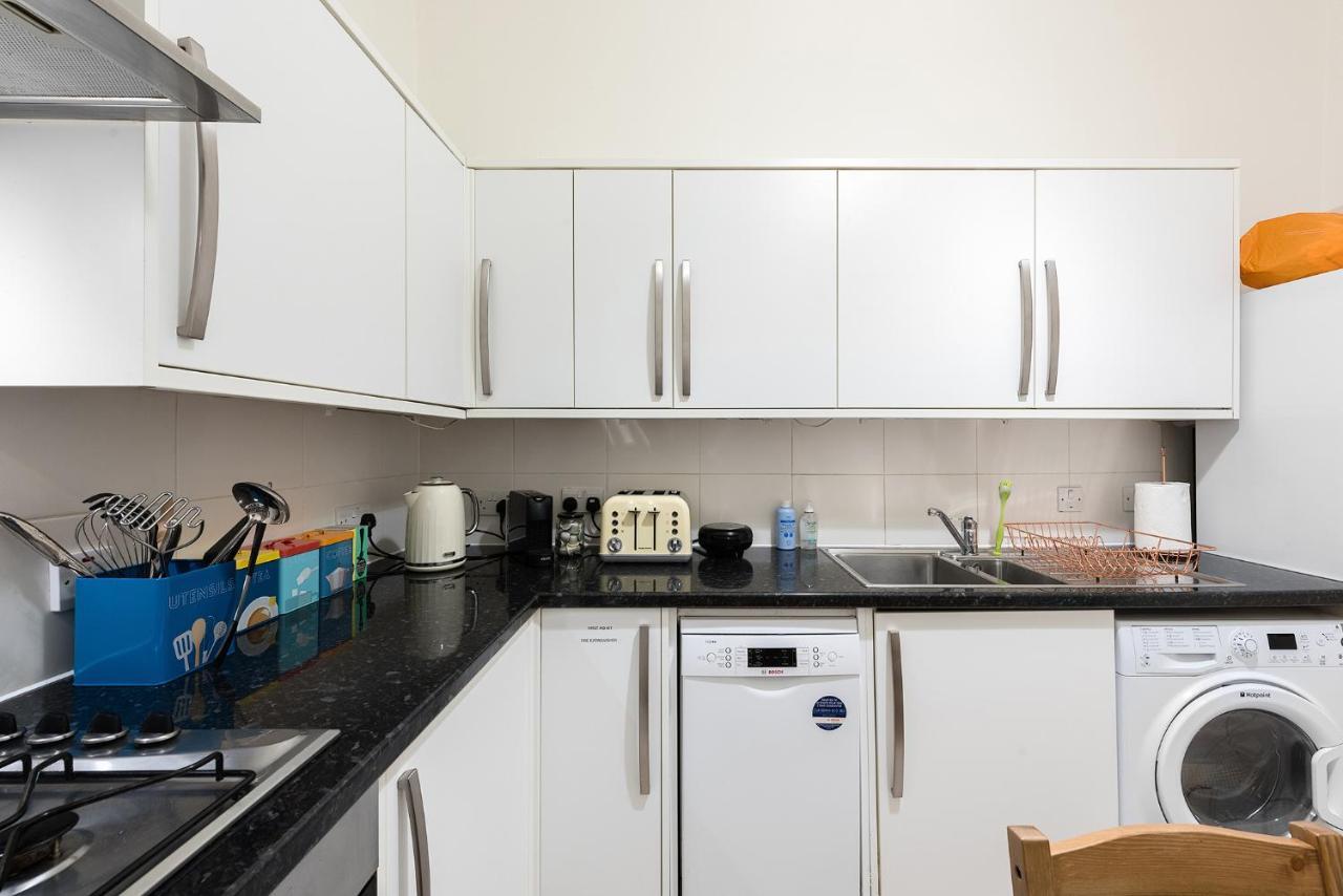 Heart Of Ealing Apartment With Garden Londres Exterior foto